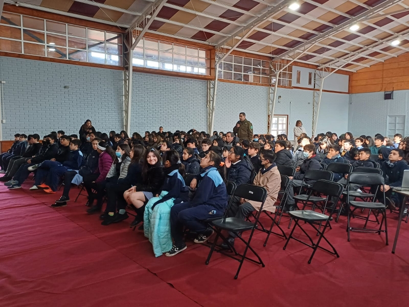 Charla Carabineros